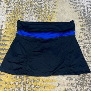 Lucy black with blue accent sport skort size Small